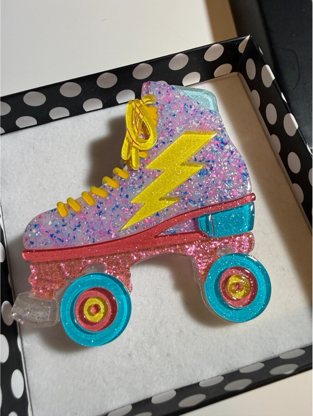 Roller Babe Brooch Lipstick & Chrome 80s 90s Retro Rollerskate Rollerblade Neon